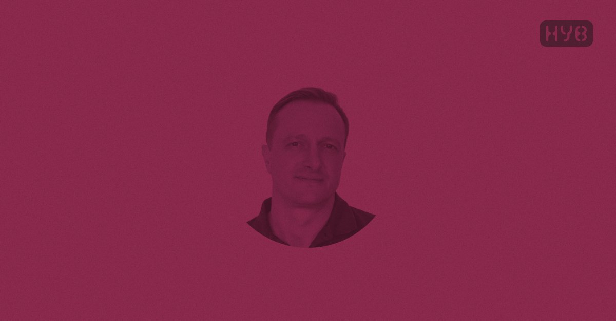 کشف کنید چگونه هوش مصنوعی و استراتژی‌های ترکیبی می‌توانند صنعت هتل‌داری را تغییر دهند.